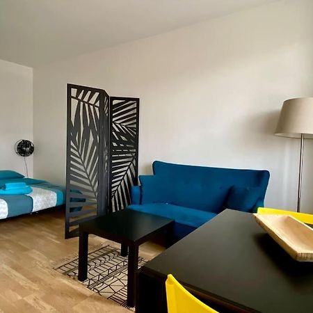 Beau Studio Cosy Et Calme - Face A La Gare De Rosny-Sous-Bois - 20Mn De Paris Et Disneyland Екстер'єр фото