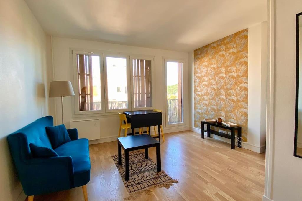 Beau Studio Cosy Et Calme - Face A La Gare De Rosny-Sous-Bois - 20Mn De Paris Et Disneyland Екстер'єр фото