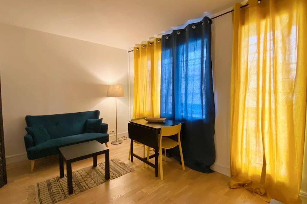 Beau Studio Cosy Et Calme - Face A La Gare De Rosny-Sous-Bois - 20Mn De Paris Et Disneyland Екстер'єр фото